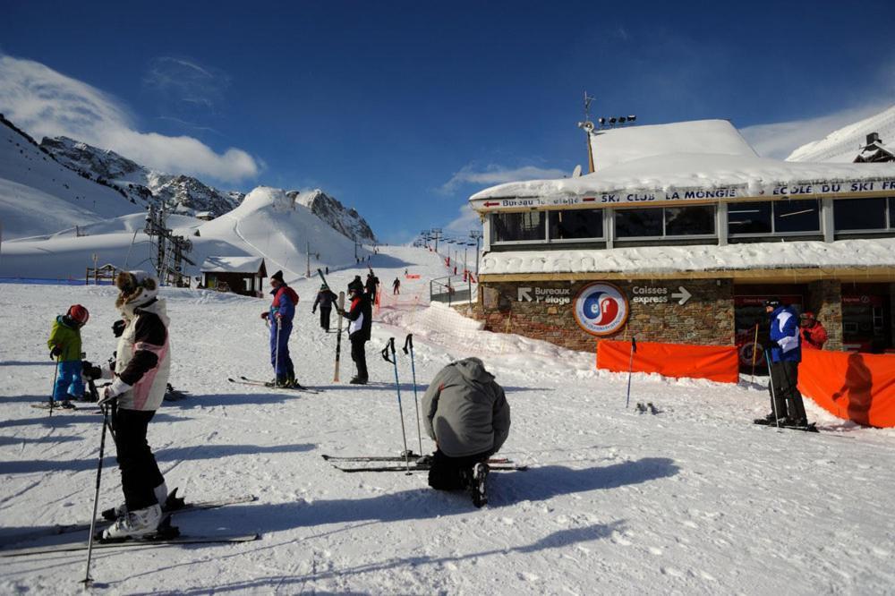 STUDIO en PLEINE MONTAGNE AVEC VUE SUR MARMOTTES La Mongie Exterior foto